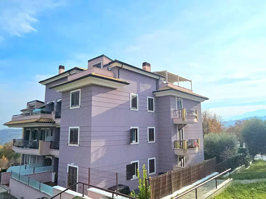 Immagine 25 di Appartamento in vendita  in Via Martella a Teramo