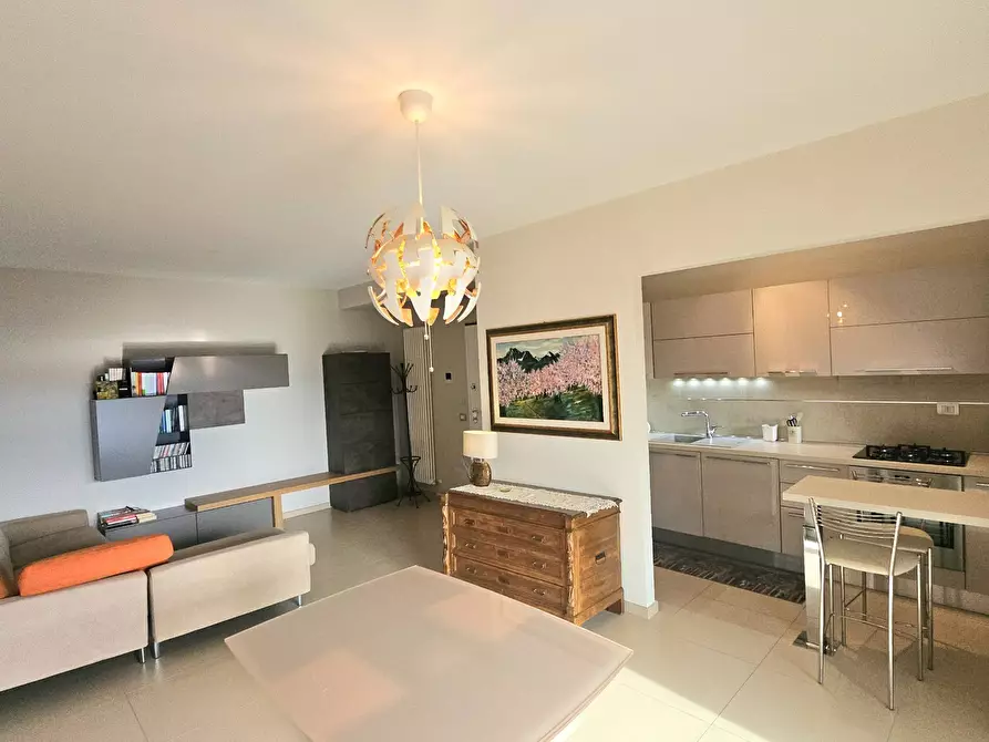 Immagine 3 di Appartamento in vendita  in Via Martella a Teramo