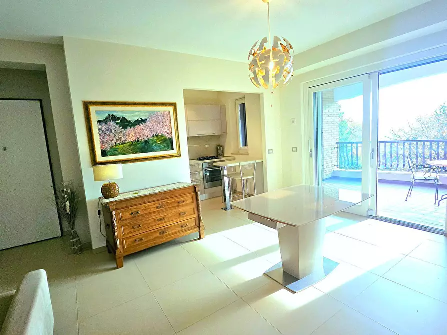 Immagine 8 di Appartamento in vendita  in Via Martella a Teramo