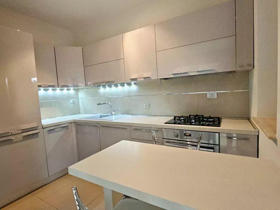 Immagine 9 di Appartamento in vendita  in Via Martella a Teramo