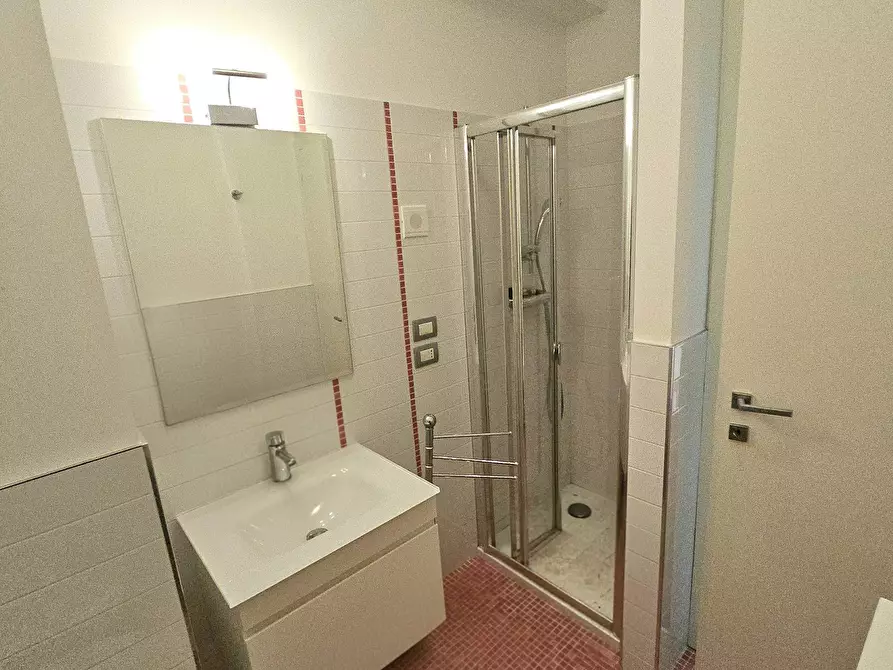 Immagine 18 di Appartamento in vendita  in Via Martella a Teramo