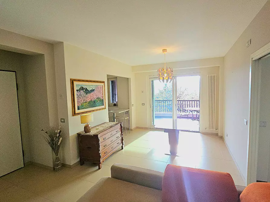 Immagine 7 di Appartamento in vendita  in Via Martella a Teramo