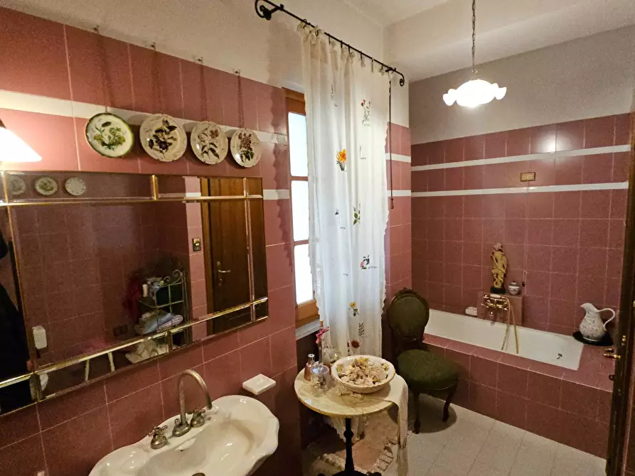 Immagine 15 di Villa in vendita  in Via Paolo Cugnini a Teramo