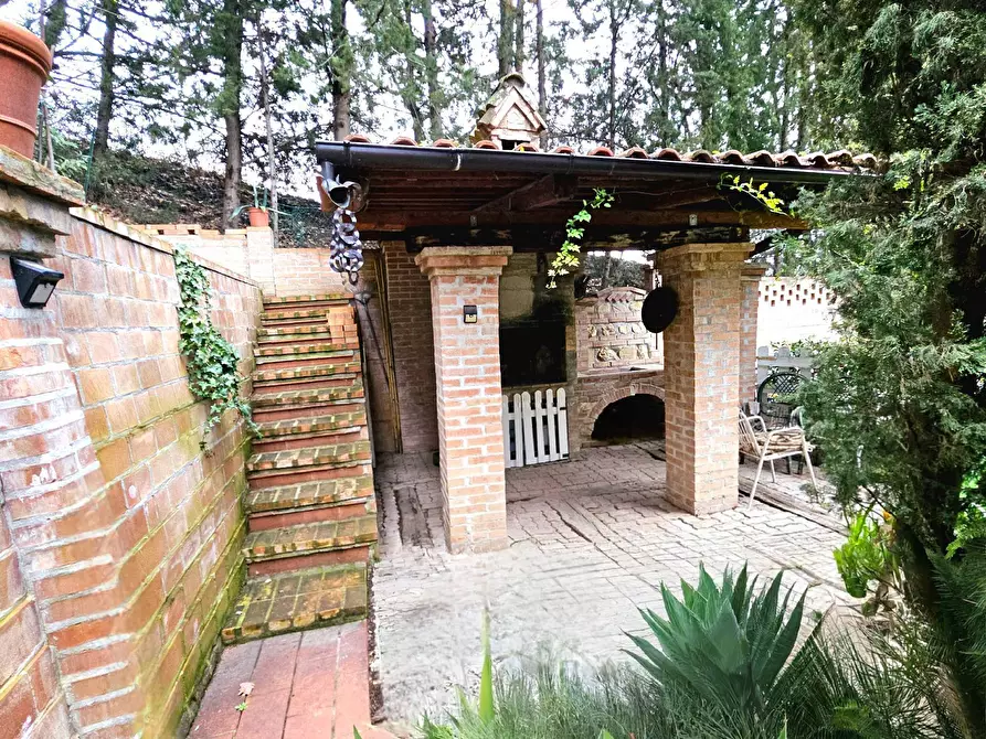 Immagine 19 di Villa in vendita  in Via Paolo Cugnini a Teramo