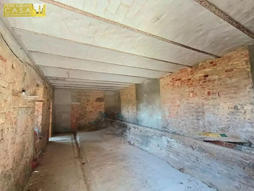 Immagine 15 di Casa indipendente in vendita  a Bellante