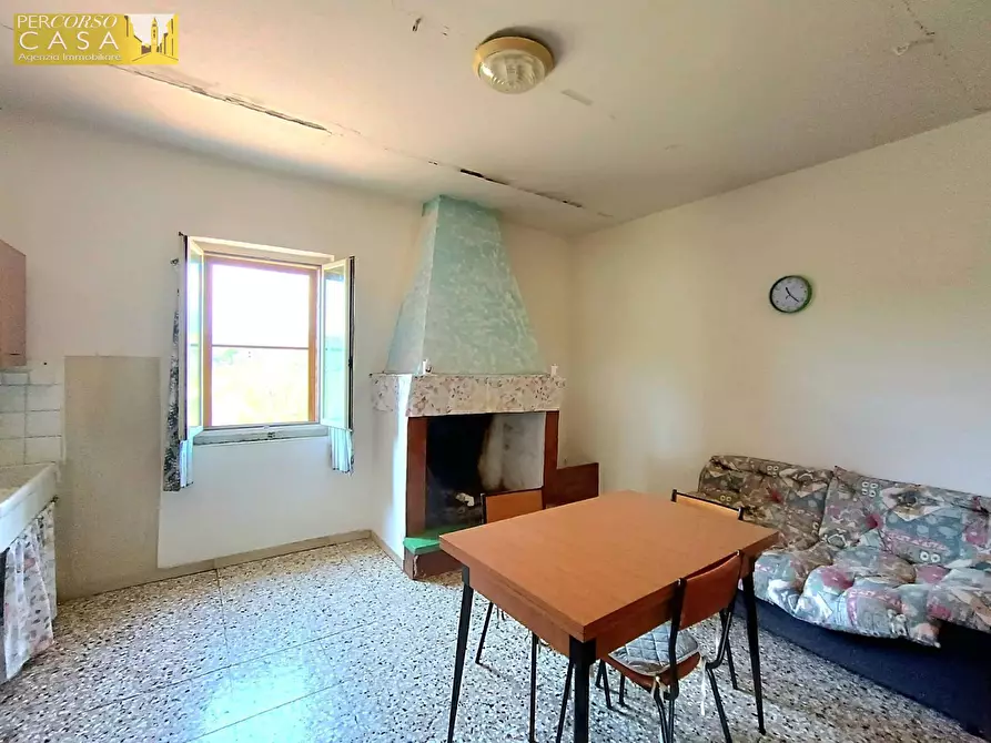 Immagine 6 di Casa indipendente in vendita  a Bellante