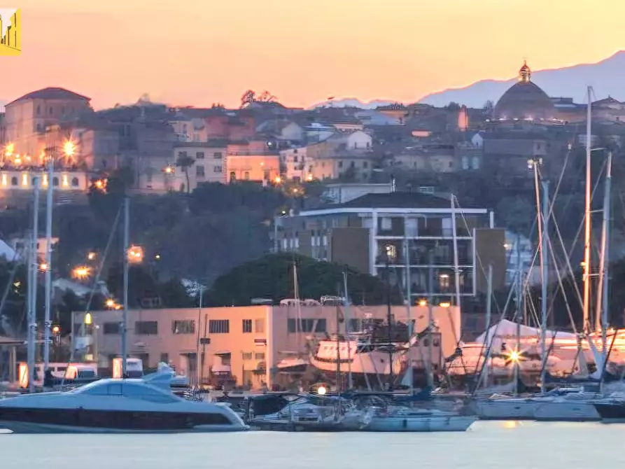 Immagine 13 di Appartamento in vendita  in VIA GALILEO GALILEI a Giulianova