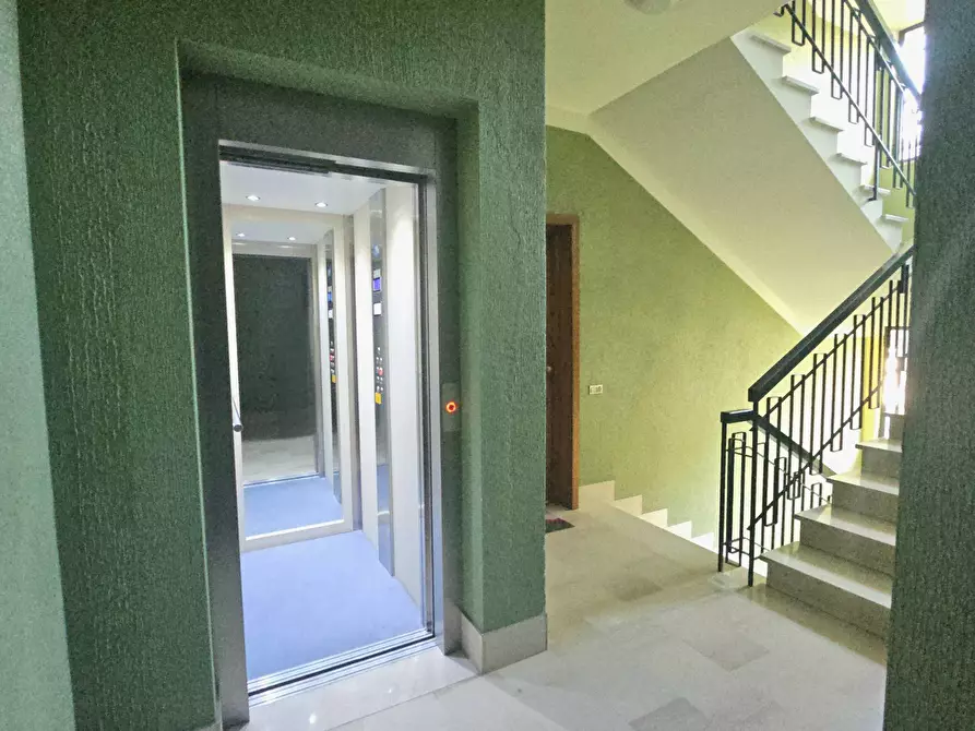 Immagine 12 di Appartamento in vendita  in Via Barnabei a Teramo