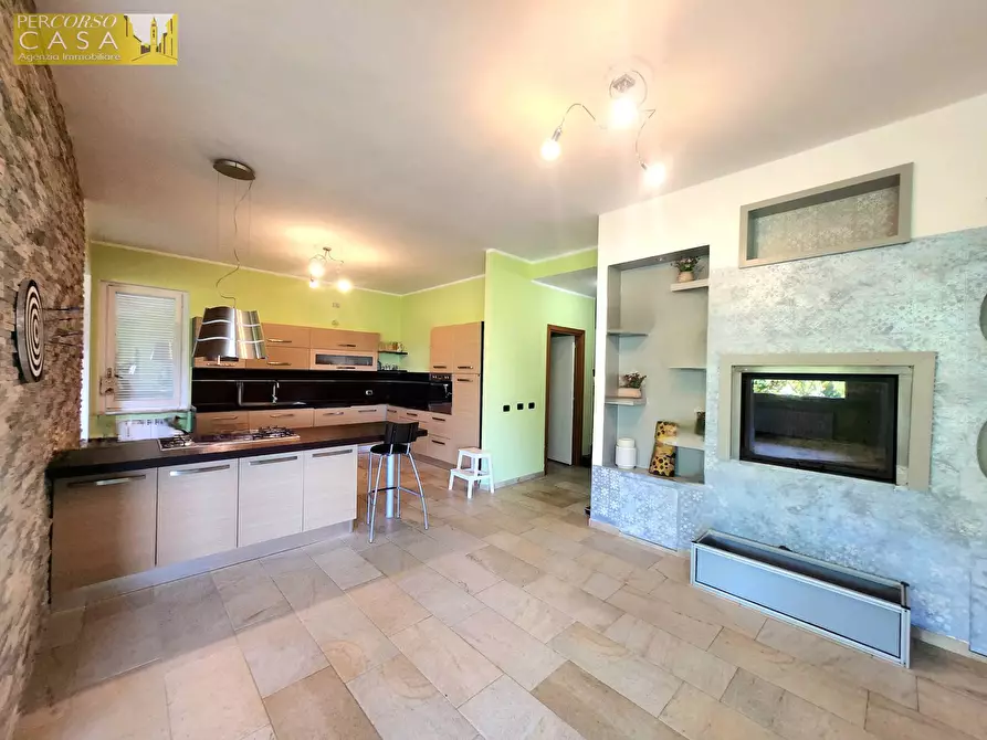 Immagine 6 di Villa in vendita  in Villa Tordinia a Teramo