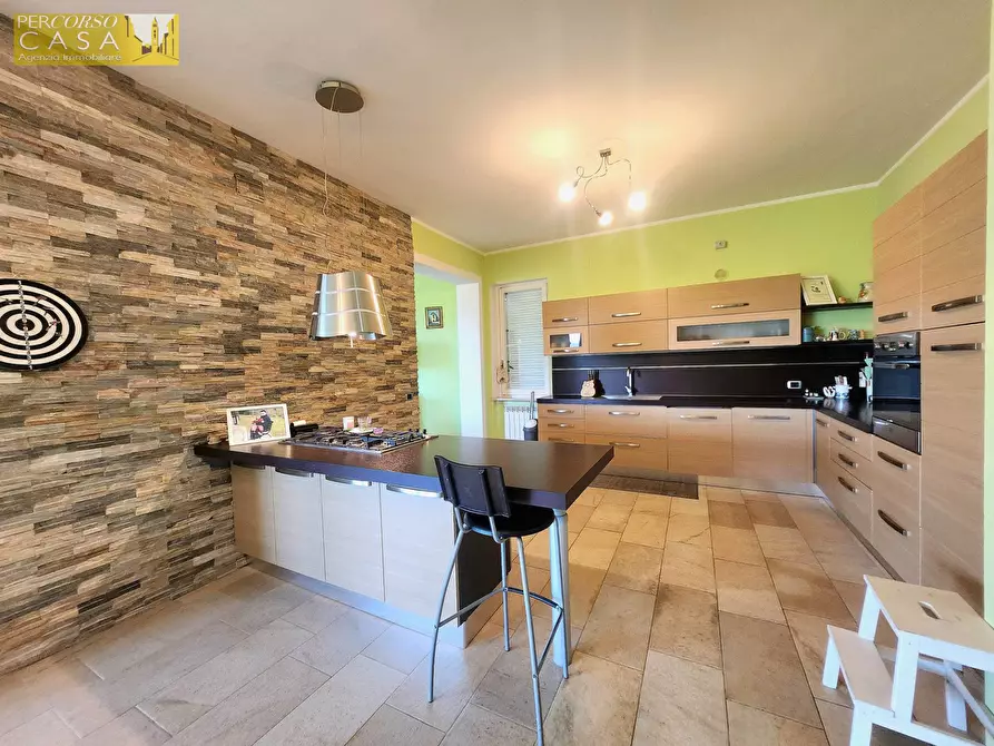 Immagine 7 di Villa in vendita  in Villa Tordinia a Teramo