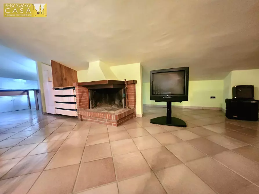 Immagine 10 di Villa in vendita  in Villa Tordinia a Teramo