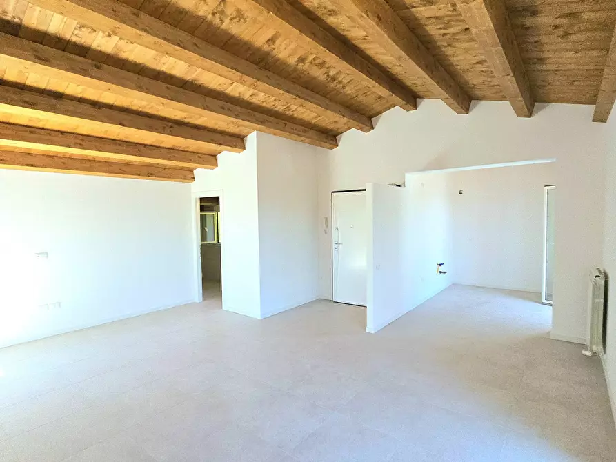 Immagine 3 di Appartamento in vendita  in Piano Grande a Ancarano