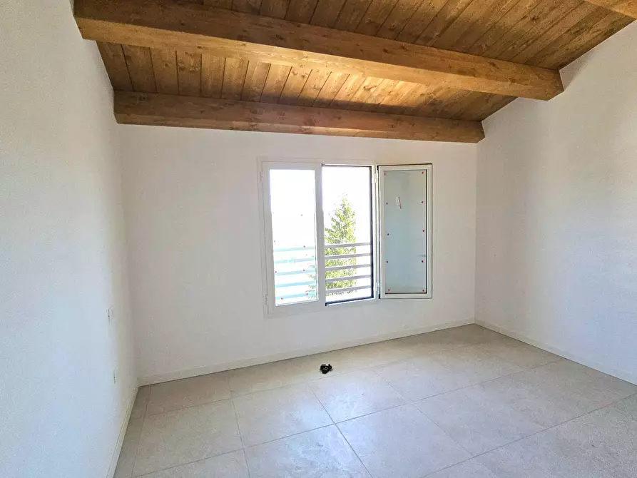 Immagine 9 di Appartamento in vendita  in Piano Grande a Ancarano