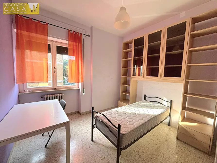 Immagine 6 di Appartamento in vendita  in Via De Cesaris a Teramo