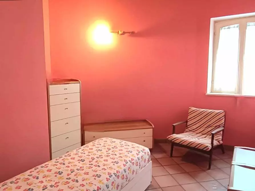 Immagine 9 di Villa in vendita  in CAMPOVALANO a Campli