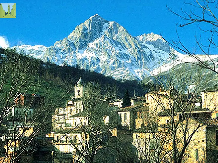 Immagine 12 di Appartamento in vendita  in Largo Torrione a Isola Del Gran Sasso D'italia