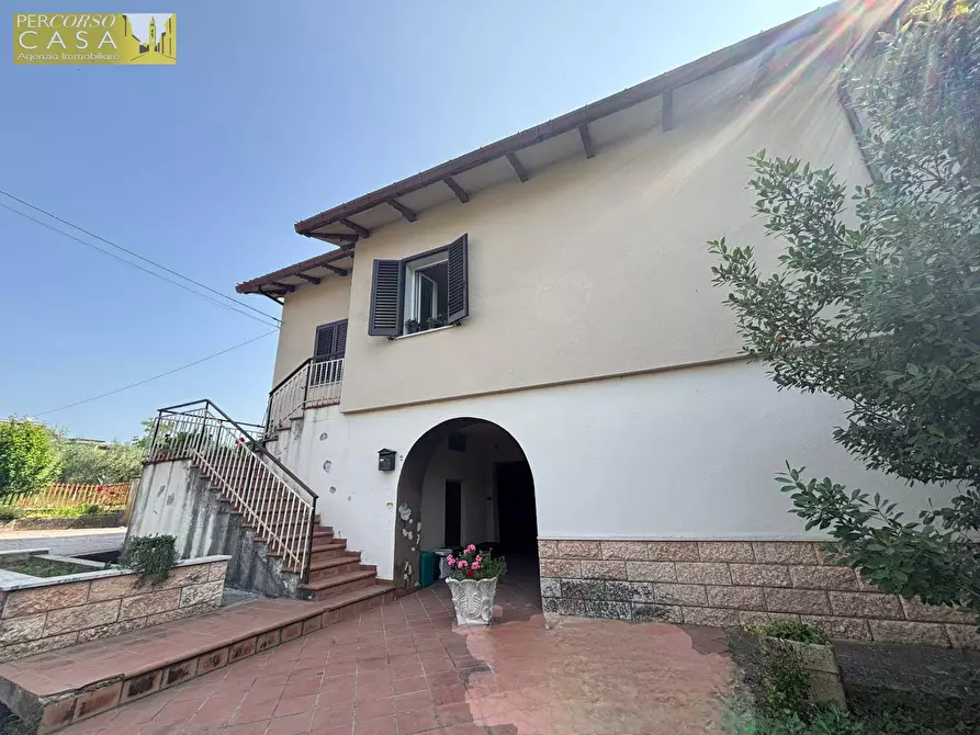 Immagine 3 di Casa indipendente in vendita  in Via Margherita Paduli a Tossicia