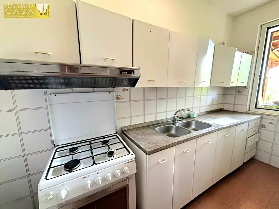 Immagine 6 di Casa indipendente in vendita  in Via Margherita Paduli a Tossicia