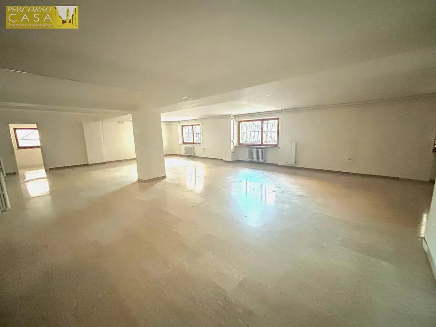 Immagine 4 di Locale commerciale in affitto  in Via G. Pannella 56 a Teramo