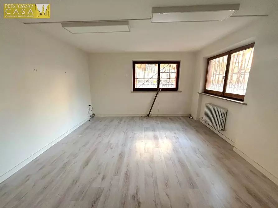 Immagine 7 di Locale commerciale in affitto  in Via G. Pannella 56 a Teramo