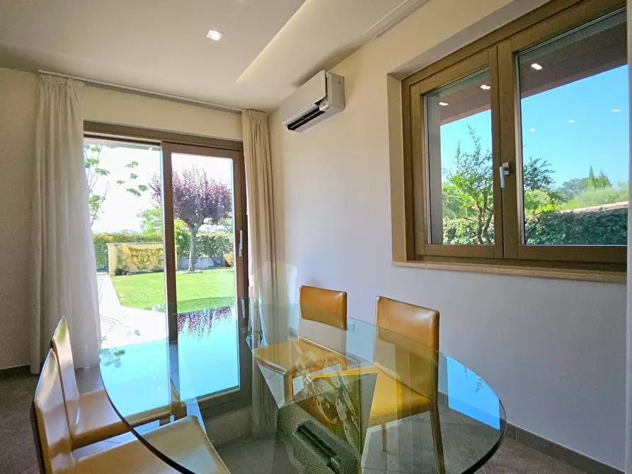 Immagine 7 di Casa semindipendente in vendita  in Nepezzano a Teramo