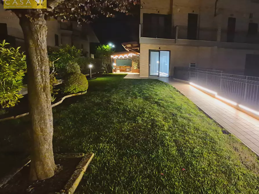 Immagine 25 di Casa semindipendente in vendita  in Nepezzano a Teramo