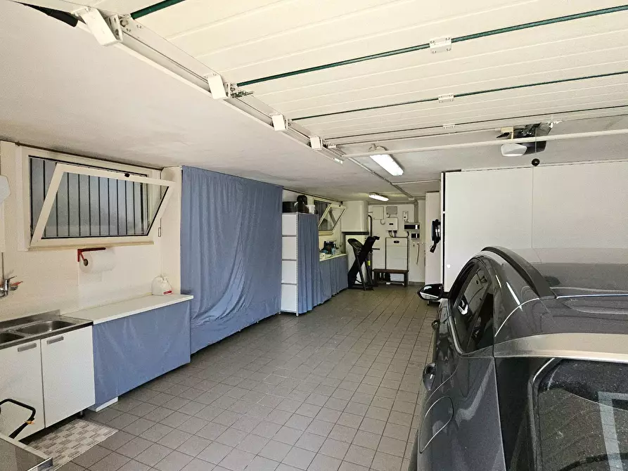 Immagine 20 di Casa semindipendente in vendita  in Nepezzano a Teramo