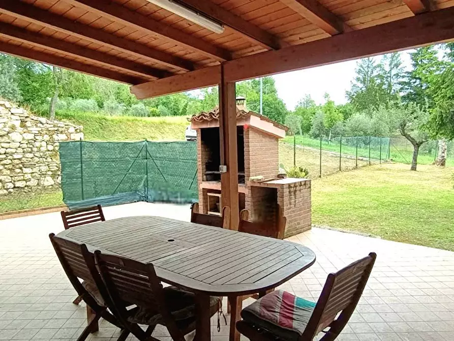 Immagine 2 di Casa semindipendente in vendita  in Via Campiduve a Campli