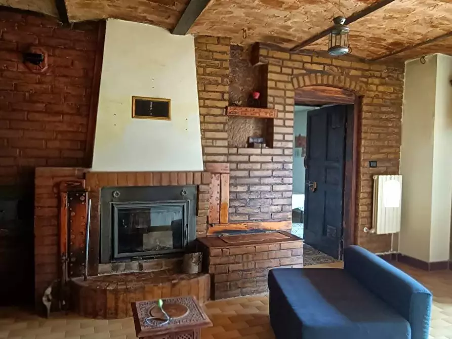 Immagine 6 di Casa semindipendente in vendita  in Via Campiduve a Campli