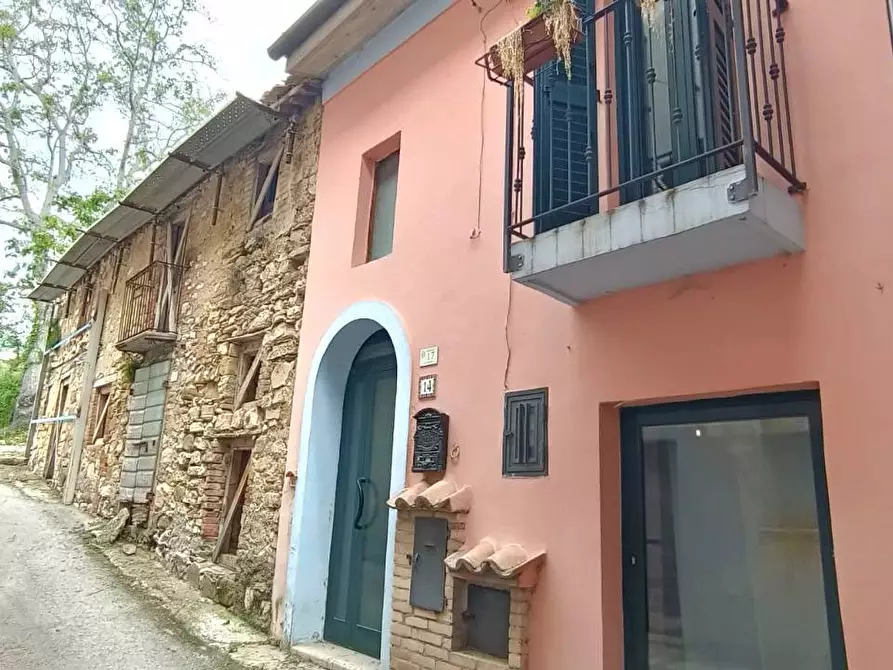 Immagine 16 di Casa semindipendente in vendita  in Via Campiduve a Campli