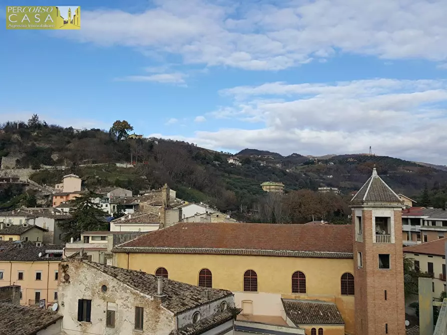 Immagine 17 di Attico in vendita  in LARGO ROSCIANO a Montorio Al Vomano