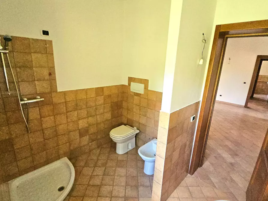 Immagine 14 di Villa in vendita  in Piazzetta del Sole a Teramo