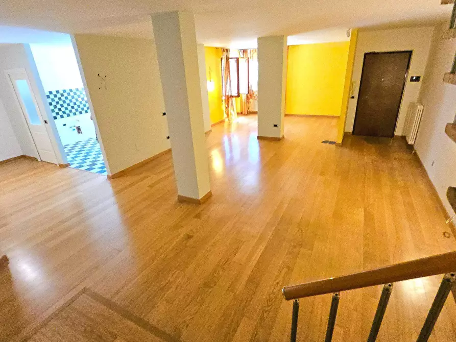 Immagine 3 di Appartamento in vendita  in VIA BARNABEI a Teramo