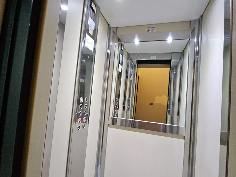 Immagine 25 di Appartamento in vendita  in VIA BARNABEI a Teramo