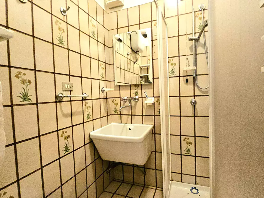 Immagine 21 di Appartamento in vendita  in VIA BARNABEI a Teramo