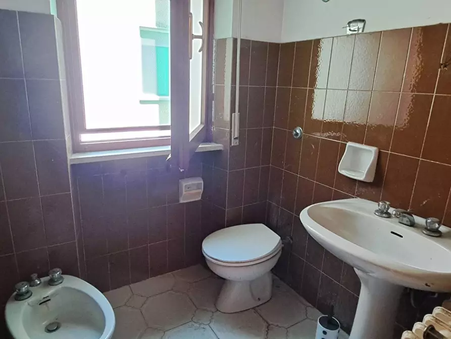 Immagine 20 di Attico in vendita  in LARGO ROSCIANO a Montorio Al Vomano