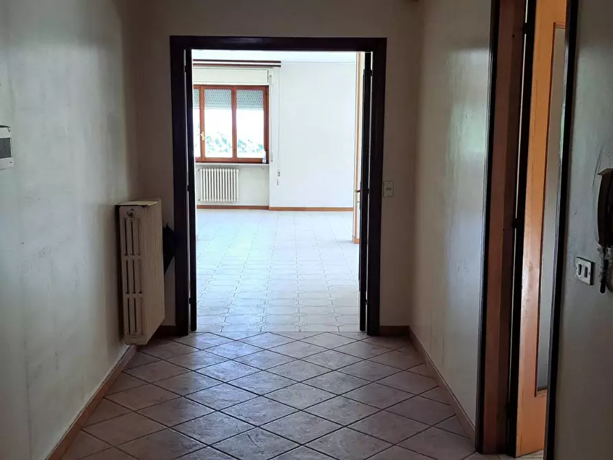 Immagine 25 di Attico in vendita  in LARGO ROSCIANO a Montorio Al Vomano