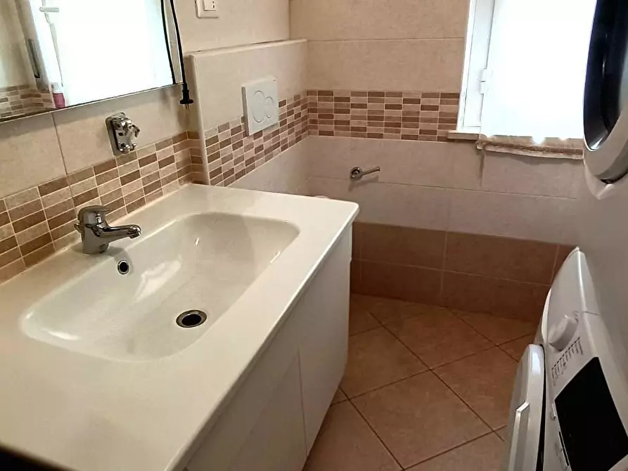 Immagine 9 di Agriturismo in vendita  in Via De Gasperi a Ancarano