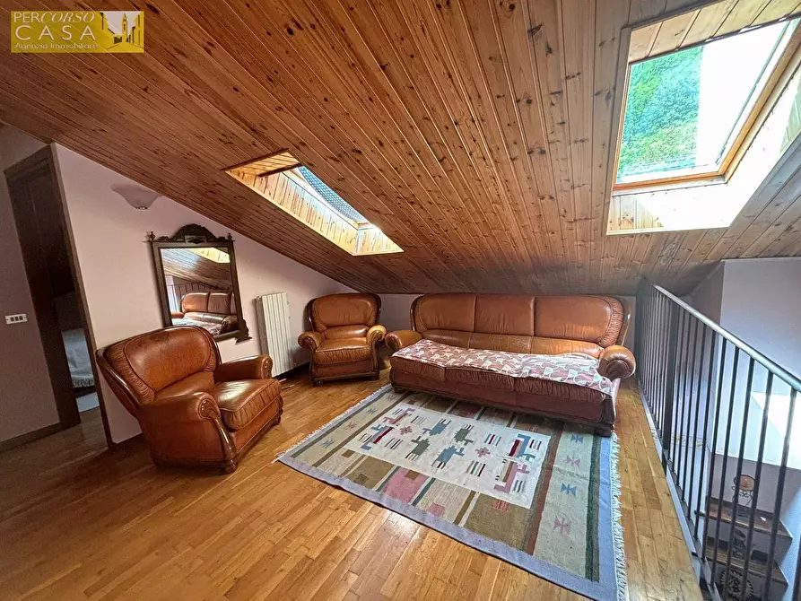 Immagine 5 di Agriturismo in vendita  a Fano Adriano