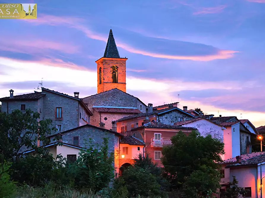 Immagine 17 di Agriturismo in vendita  a Fano Adriano
