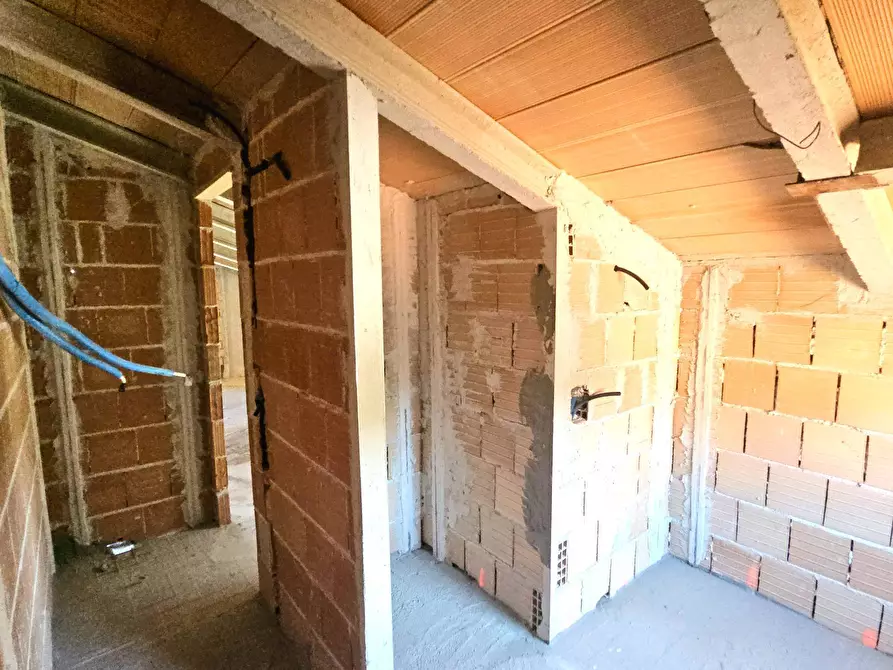 Immagine 12 di Casa indipendente in vendita  2 a Teramo