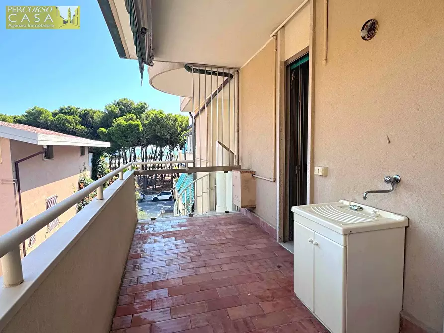 Immagine 6 di Appartamento in vendita  in LUNGOMARE MARCONI 286 a Alba Adriatica