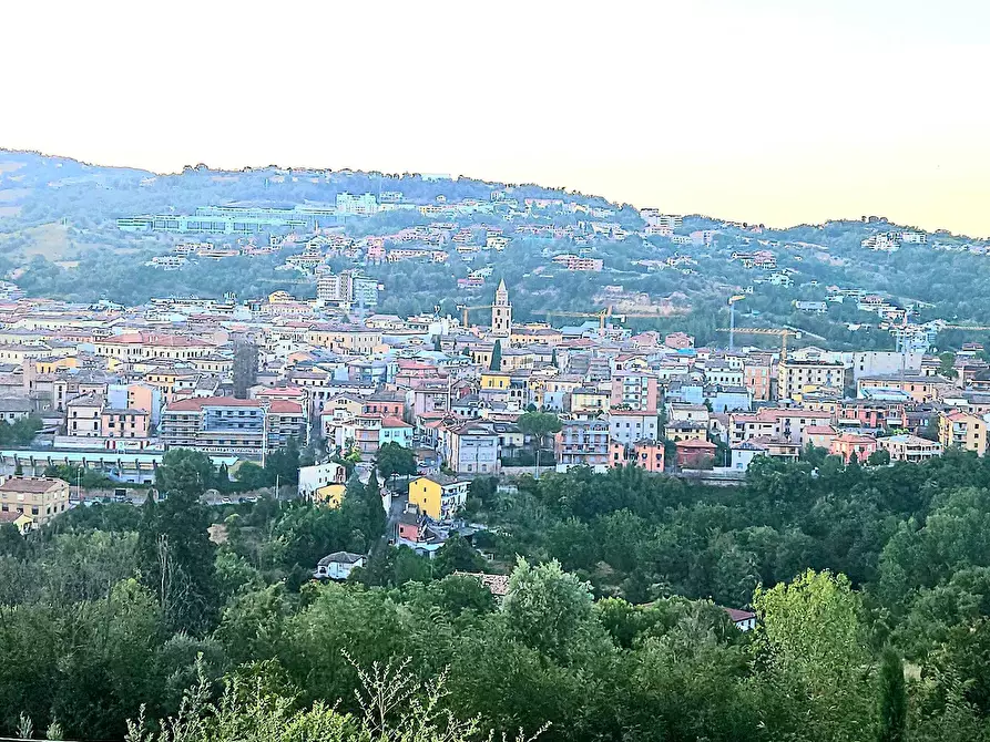 Immagine 13 di Casa indipendente in vendita  in Contrada De Contro - 1 Km dal centro a Teramo
