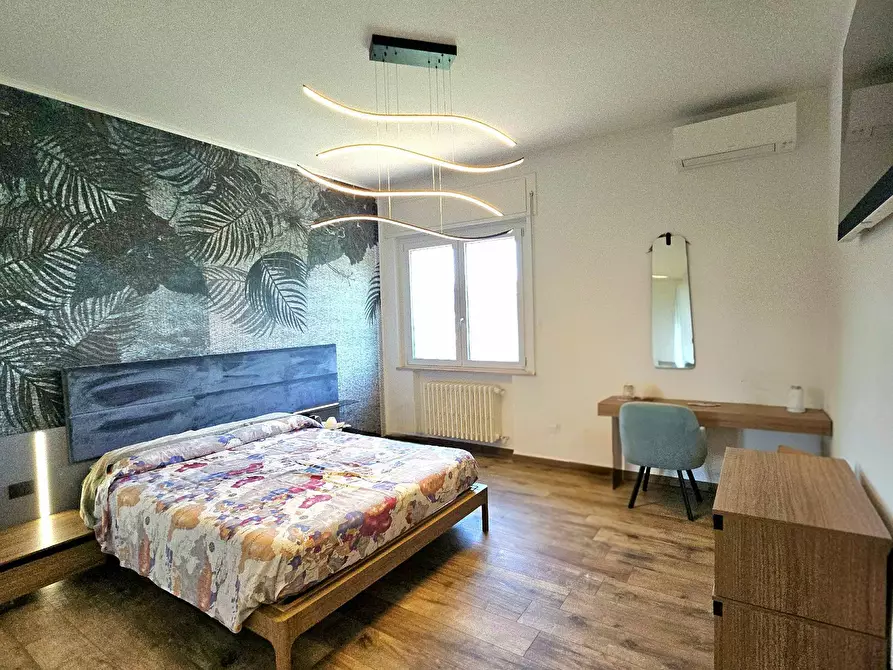 Immagine 17 di Villa in vendita  in C.da De Contro 1 km dal centro a Teramo