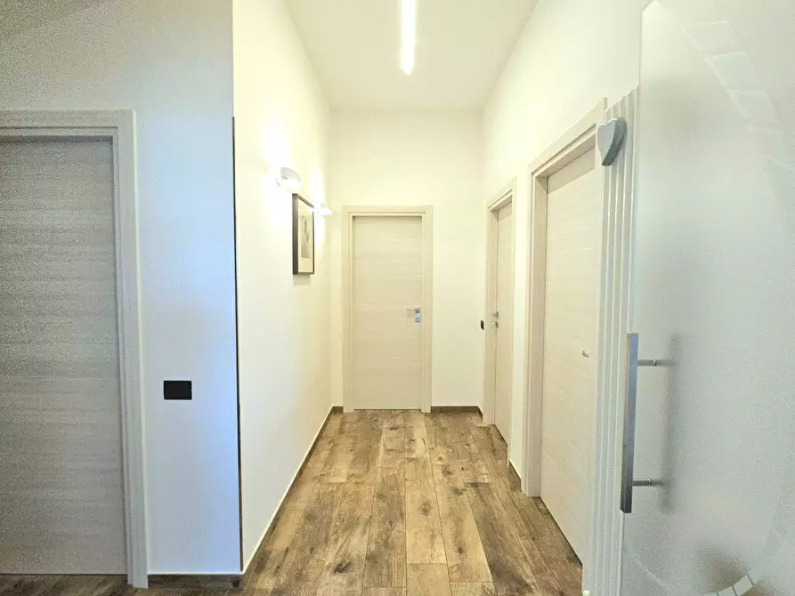 Immagine 26 di Villa in vendita  in C.da De Contro 1 km dal centro a Teramo