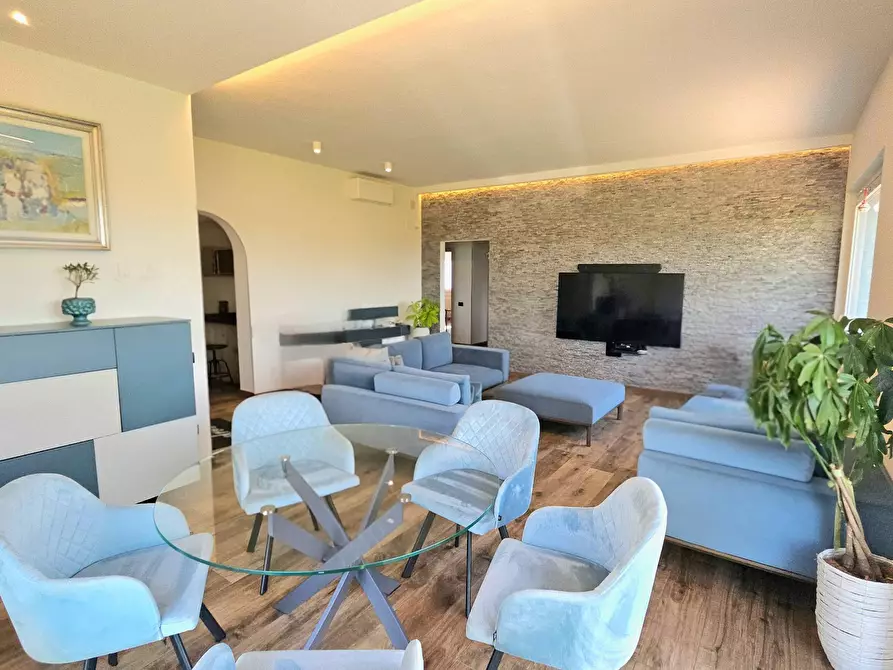 Immagine 9 di Villa in vendita  in C.da De Contro 1 km dal centro a Teramo