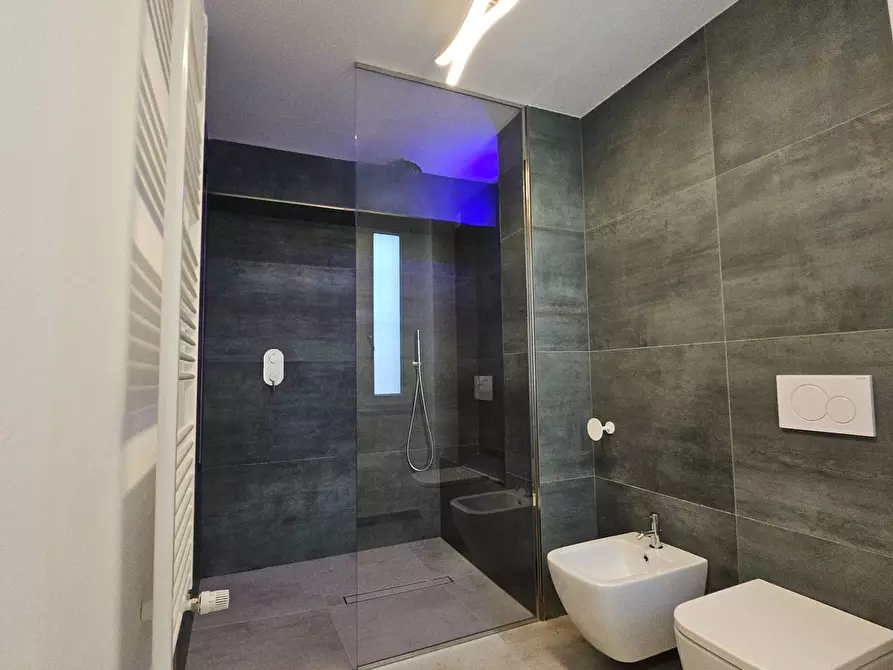 Immagine 23 di Villa in vendita  in C.da De Contro 1 km dal centro a Teramo