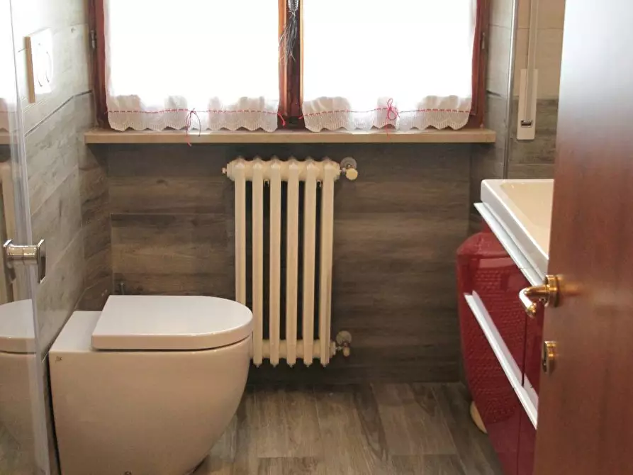 Immagine 13 di Appartamento in vendita  in Viale Risorgimento a Montorio Al Vomano