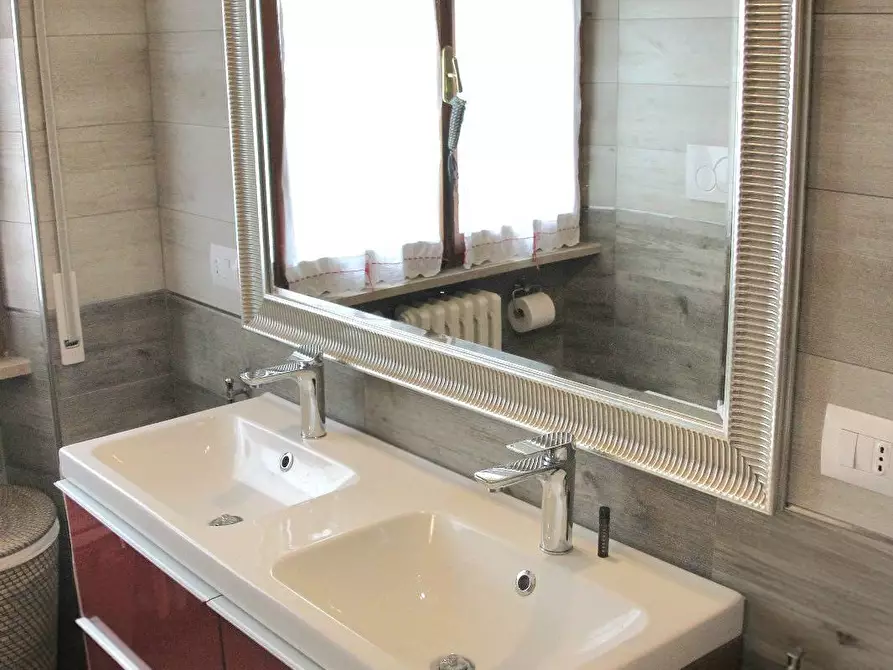 Immagine 12 di Appartamento in vendita  in Viale Risorgimento a Montorio Al Vomano