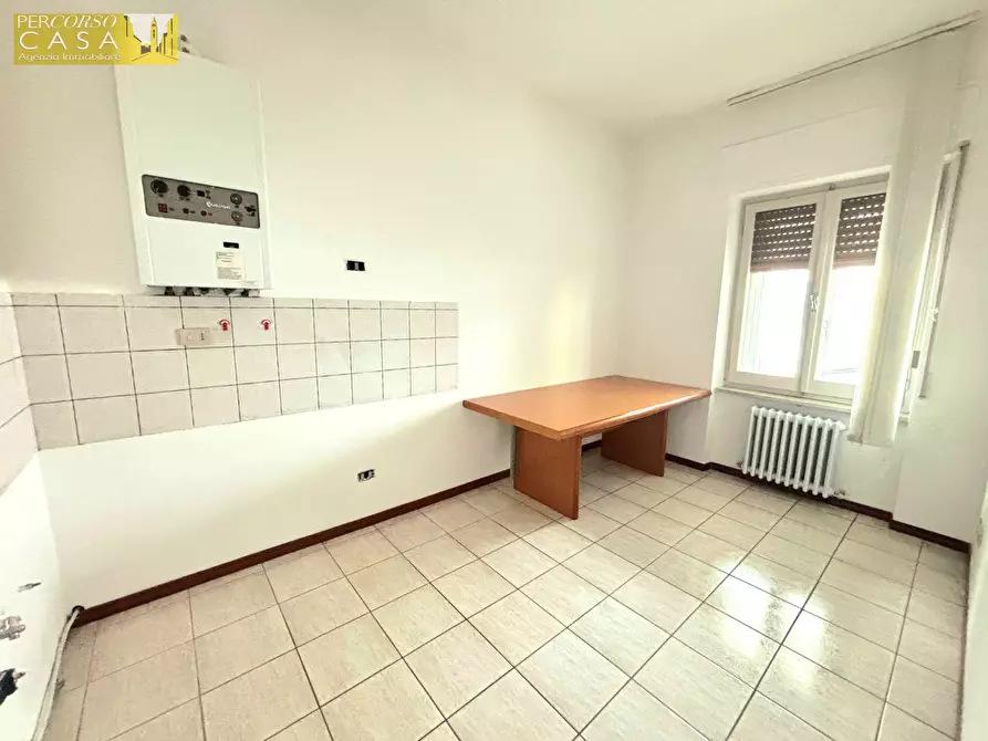 Immagine 5 di Appartamento in vendita  in Via Gramsci a Montorio Al Vomano